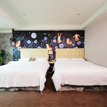 Urtrip Hotel Тайпей Екстериор снимка