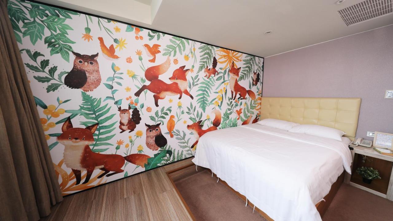 Urtrip Hotel Тайпей Екстериор снимка